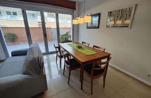 Badalona Beach Apartment - Photo 5