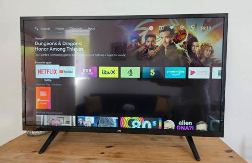 StayZen Apartments - Free Parking & Private Garden Ground Floor Central Woking - Business & Leisure - Photo 51