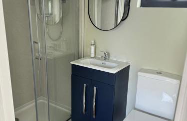 Gorgeous studio! - Photo 7