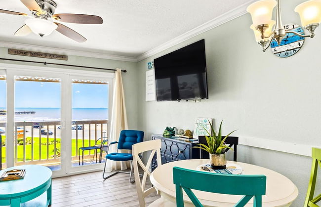 Charming Waterfront Condo - Foto 10