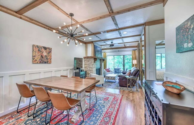 Luxurious Riverfront Condo Just 1 Blk to Schlitterbahn! - Foto 24