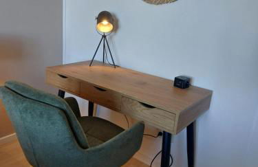 maremar - 116qm mit 2 Schlafzimmern - Perfekt für Familien - Holzmarkt - Luxus Boxspringbetten - Küche - Balkon - Arbeitsplätze - Foto 16