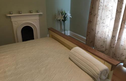 Tynant House- Cosy 3 bed house- Near City Centre and FREE parking - Foto 13