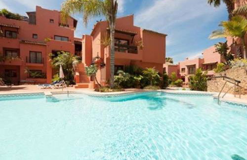 Estrelicia - Photo 38