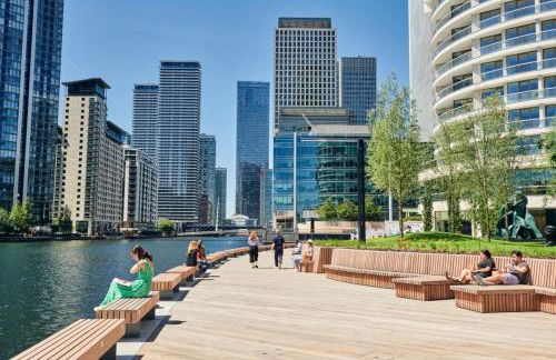 Cozylease 3 Bedroom Canary Wharf Family,Workcation, Fast WiFi, Workspace,1 stop to City - Photo 63