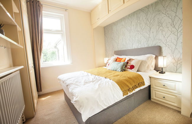 Comfy Kingston Central Garden House & Free Parking - Foto 4