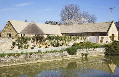 Groves Barn at Norton Grounds - Photo 9