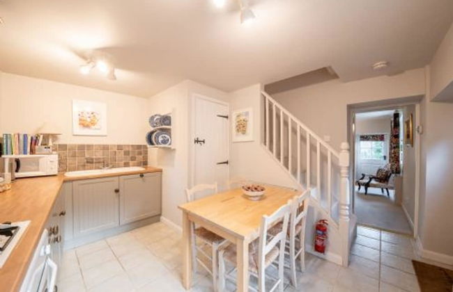 Host Stay White House - Photo 5