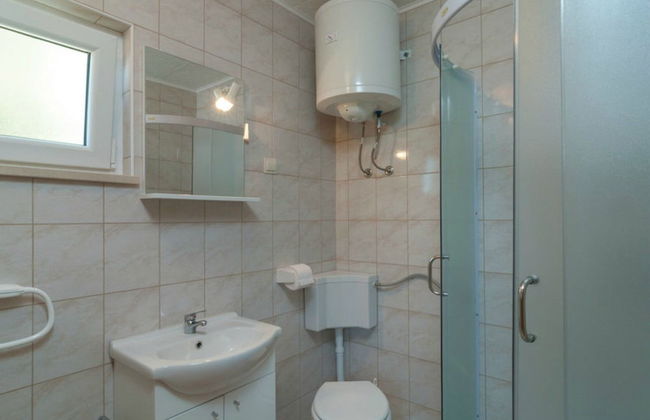 Holiday Home Blossom - Four Bedroom Holiday Home With Outdoor Pool and Jacuzzi - - Foto 14