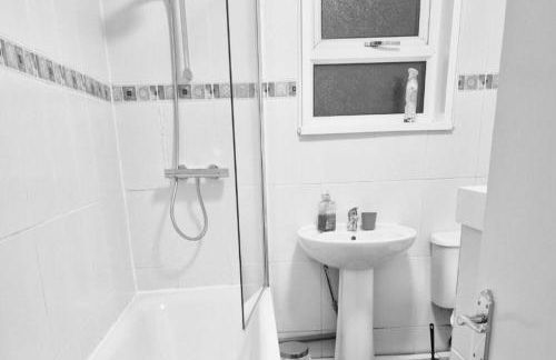 2-Bed - Sleeps 6 - Free Parking - Foto 9