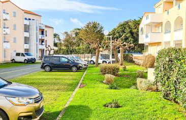 A L'ombre des Pins, Appartement neuf, élégant, Parking gratuit, Netflix, au calme à 100m de l'océan - Photo 24