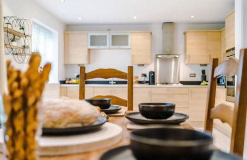 Luxurious Cosy 4BR Home Cheshire - Photo 32