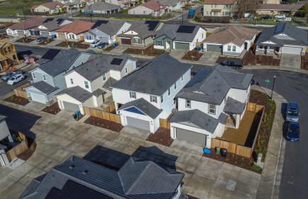 Spacious 4BR-3BA Cozy and Modern in Elk Grove - Foto 37