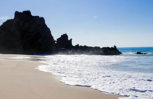 3BR Mountain Retreat with 2 Executive Suites & Scenic Views Sleeps 6 - Photo 46