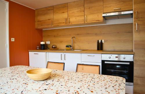 Le Cocon du Haut-Pont - Parking Gratuit, Idéal Groupe, Proche Gare - Foto 12