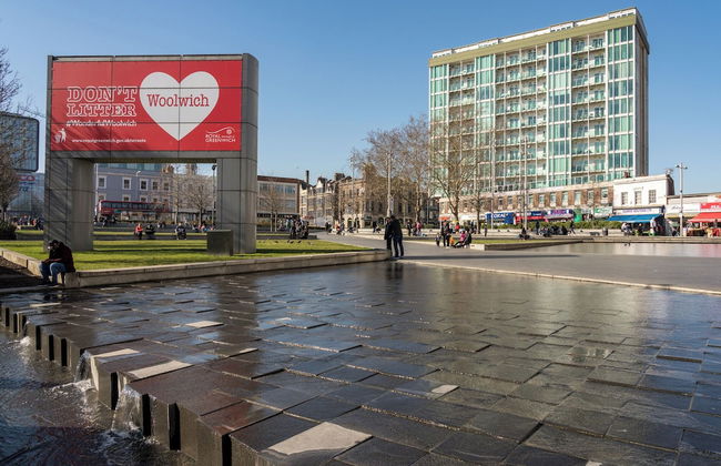 2 Bed Flat, Dedicated Workspace, Parking, 4KTV - Photo 24