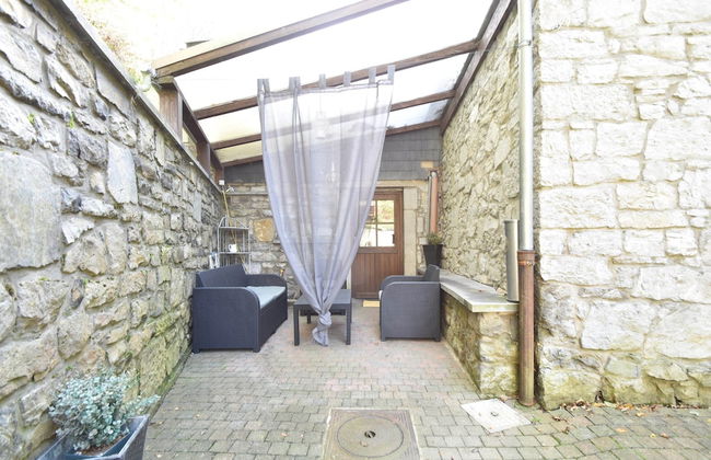 Cottage With Bubble Bath - Photo 10