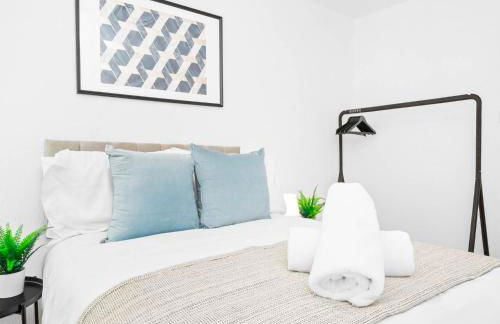 Four Bed House - Garden - Parking - Speed Wi-Fi 75CMR - Foto 36