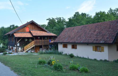 Imanje Jelaš - Foto 1