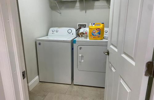 Artful Home Near Design District - Foto 41