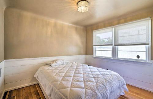 Sun-Dappled Retreat Walk to Restaurants! - Foto 18