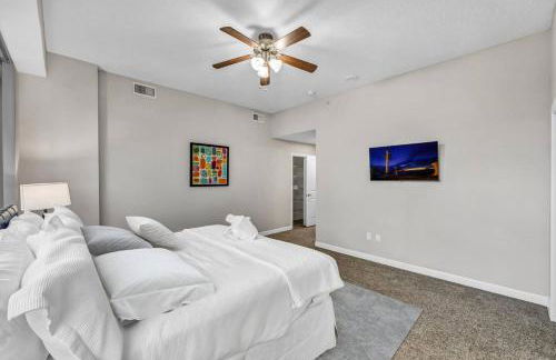 SkyTower 2BD | Parking Available | Downtown - Photo 27