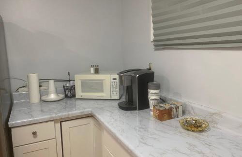 Modern Studio with Private Patio - Foto 12