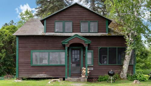 Tranquil Cabin on a Lake with Private Porch near Lebanon, New Hampshire - Foto 2