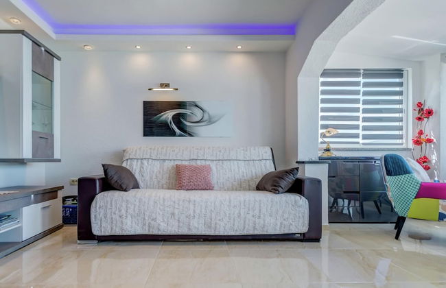 Apartment in Arbanija With Terrace - Foto 12