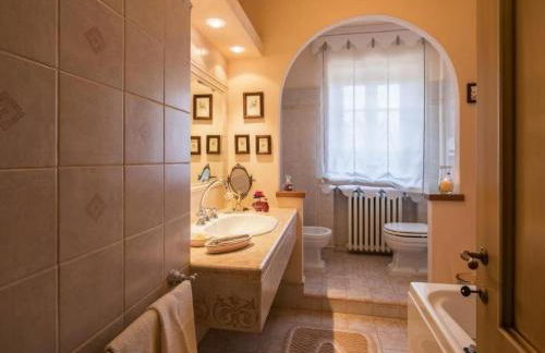 Apartment Wunderschöne Wohnung in Cortona mit Großer Terrasse by Interhome - Foto 15