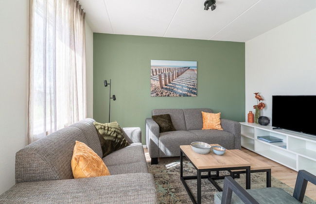 Your Coastal Retreat With Pool - Foto 8