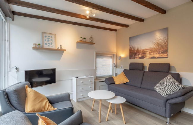 Radiant Bungalow With Patio at Duinland - Foto 23