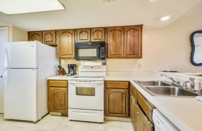 Commodore Resort by Book That Condo - Foto 44