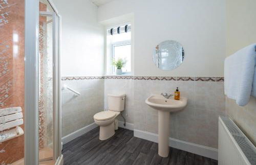 Beach & Golfers Cottage Wi-Fi Central Walkable - Foto 15