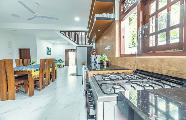 Villa Talpe Inviting 5 Bedrooms & Massage Pool - Photo 19