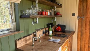 'Russet' Hut on fruit farm - Foto 2