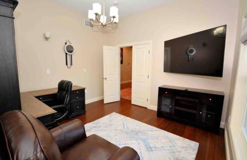 9 Bedroom Saratoga Retreat, In-Ground Heated Pool, HotTub, Firepit, Gourmet Kitchen, Private Office - Foto 33