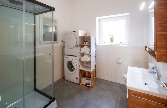 Modern and Cosy 5 Rooms Penthouse With Stunning View - Photo 17