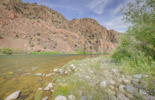 Cozy Salmon Home with Mountain Views and River Access - Foto 33