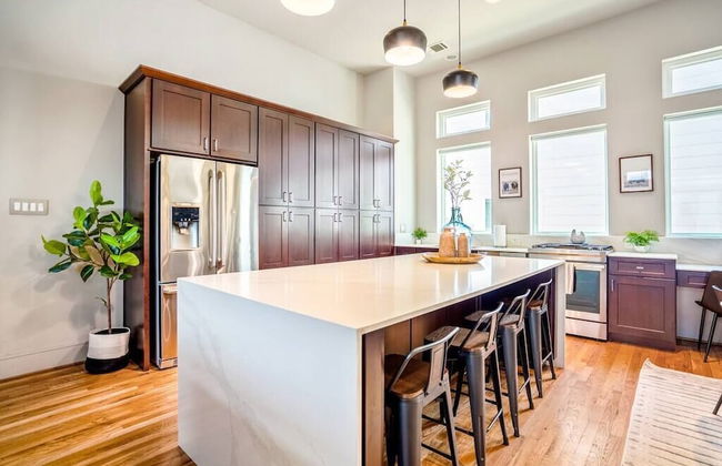 Luxury Downtown Getaway With Breathtaking Views - Foto 6