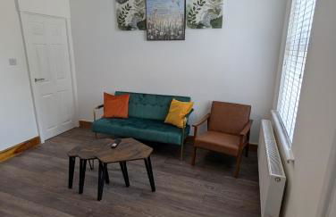 Fantastic 3-Bedroom House in Crawley - 10 mins from Gatwick - Foto 15