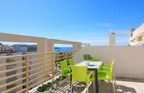 Prime Location Penthouse with Stunning Sea Views - Foto 18