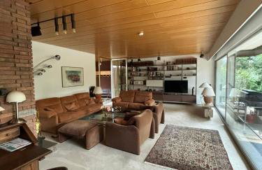 Großzügiges Architektenhaus in Kronberg - Foto 1