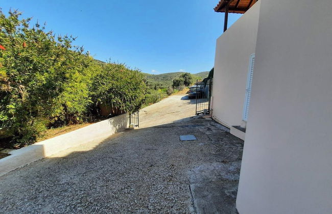 Crete Country Escape 2 Bd w Patio - Photo 42