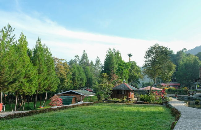 Hilltop Camp Lembang by TwoSpaces - Photo 1