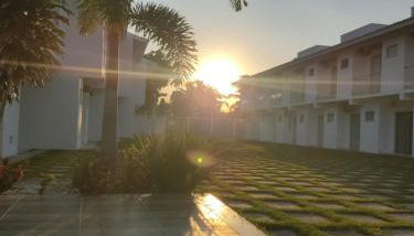 Confortável Duplex a 100 Metros da Praia - Foto 2