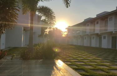 Confortável Duplex a 100 Metros da Praia - Foto 2