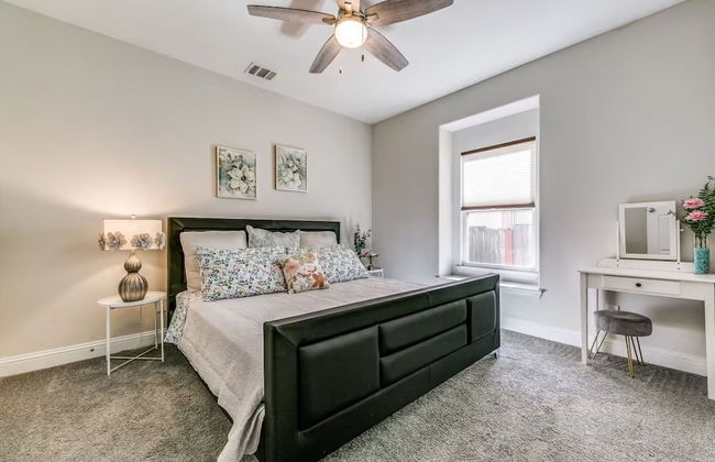 4BR Farmhouse N Po in Spencer - Photo 1