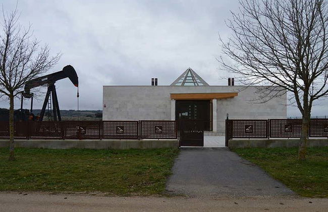 Visita guiada por el Museo del Petróleo - Photo 3