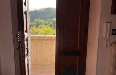 All'Acqua Santa, immersi nella natura - Foto 13